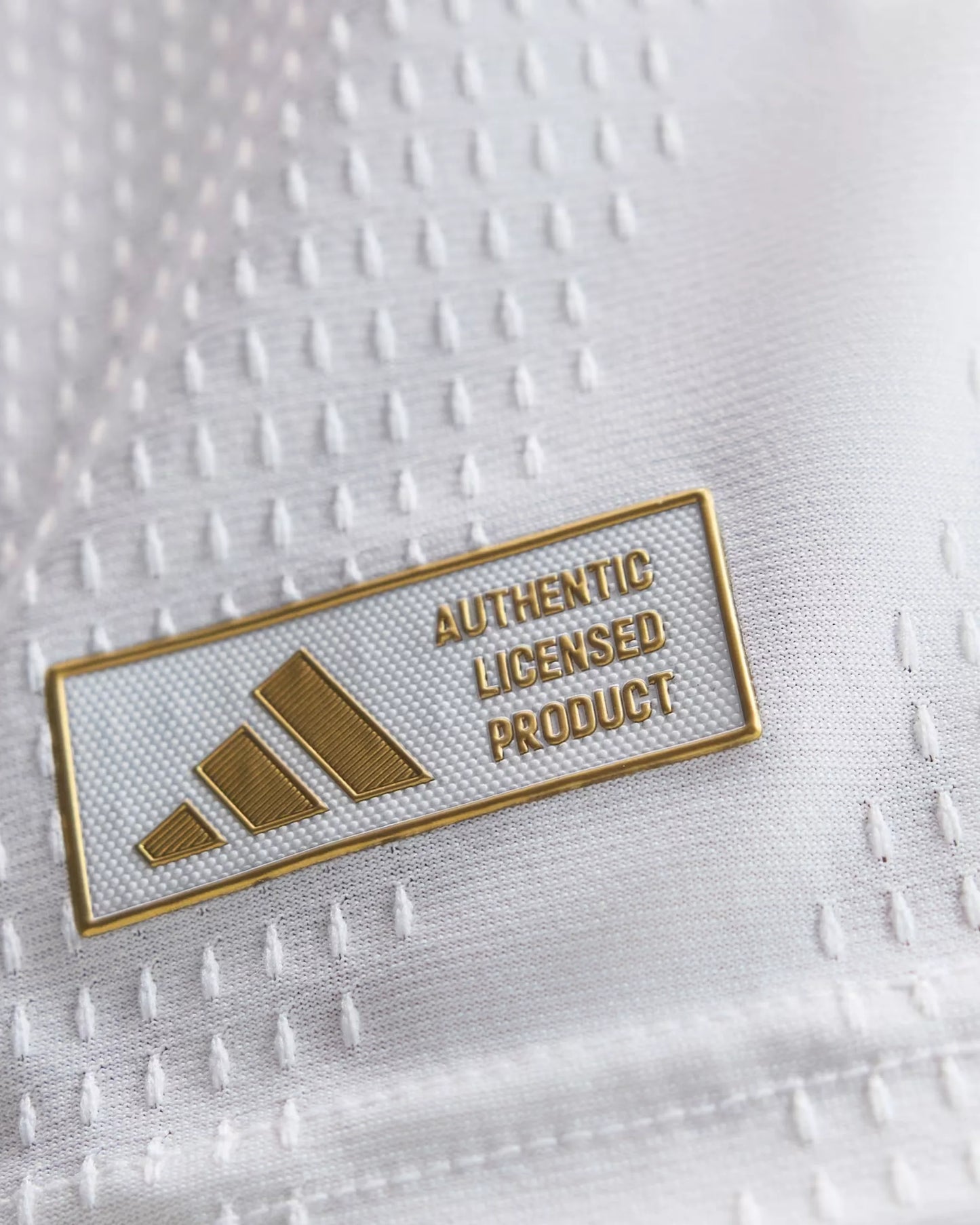 Real Madrid 26-27 Player Version Long Sleeve Home Jersey - Detail