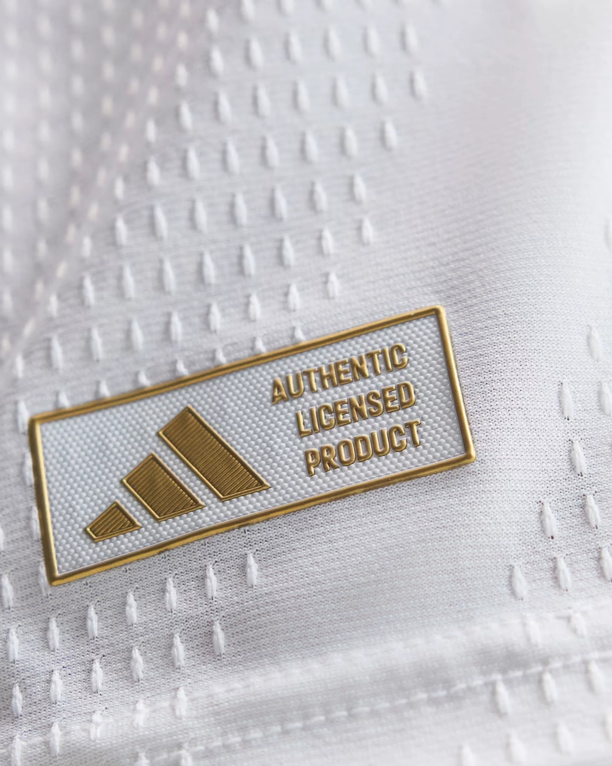 Real Madrid 26-27 Player Version Long Sleeve Home Jersey - Detail