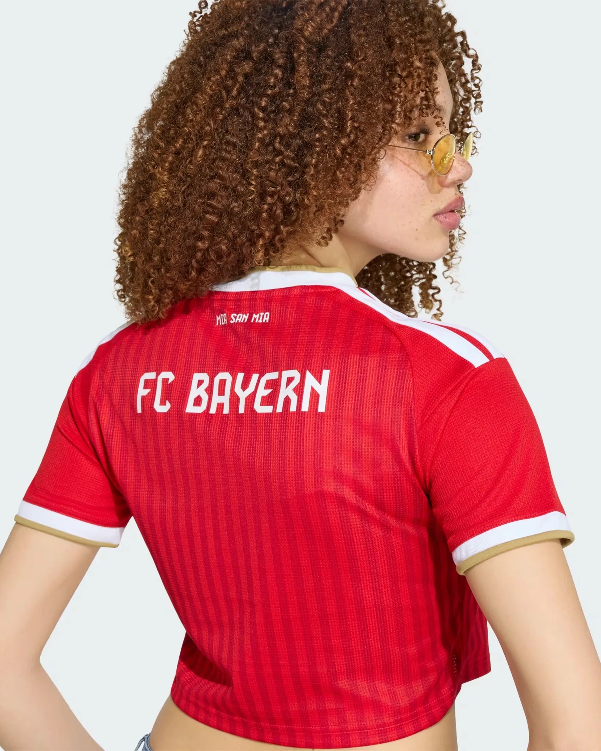 Bayern Munich 26-27 Home Cropped Jersey - Detail