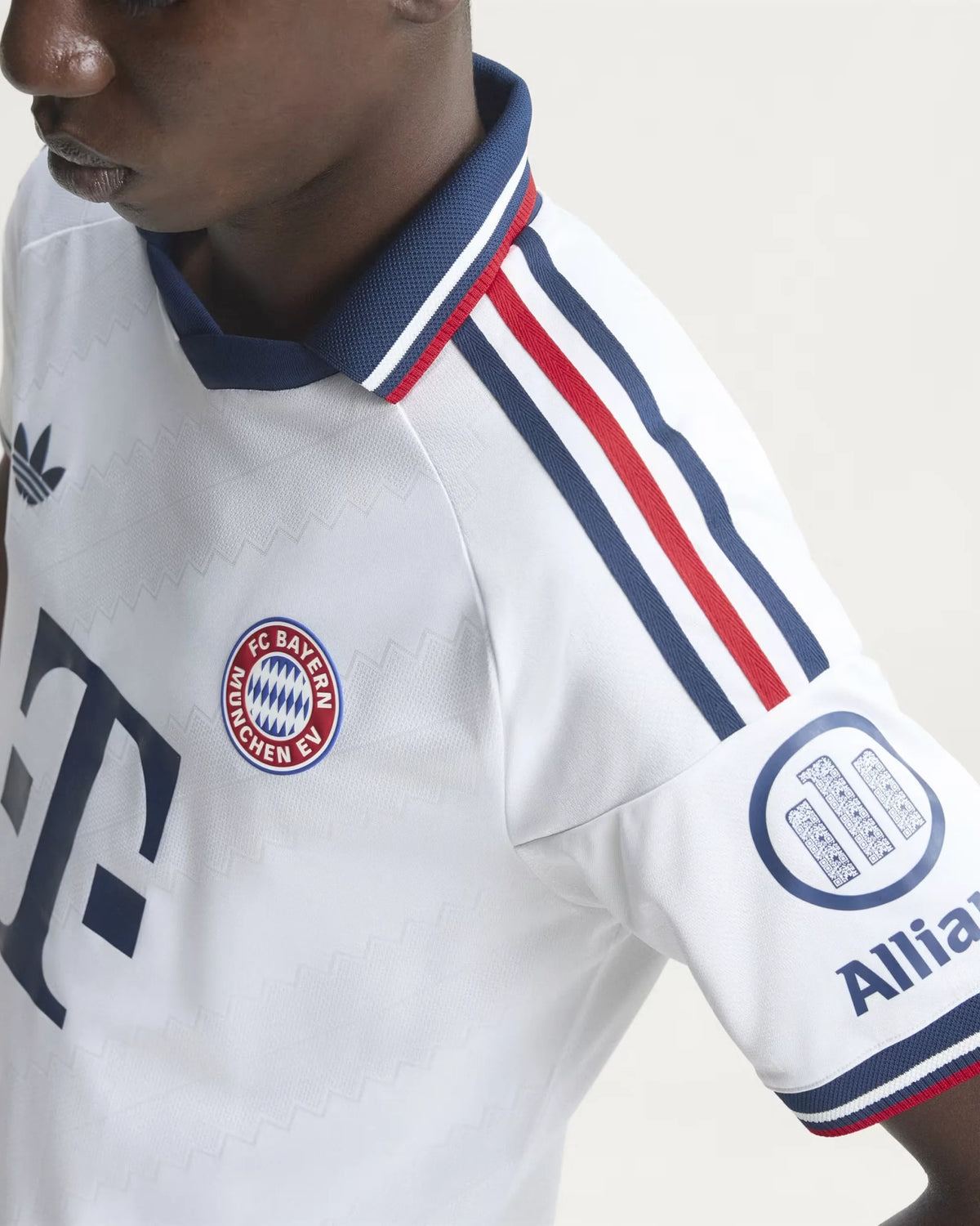Bayern Munich 26-27 Player Version Away Jersey - Detail
