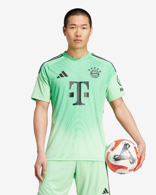 Bayern Munich 25-26 Goalkeeper Jersey