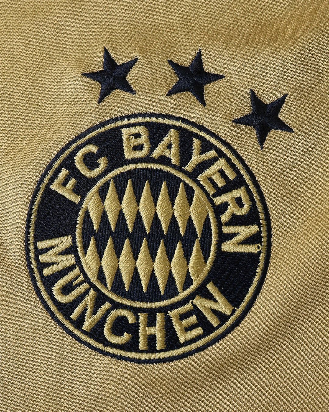 Bayern Munich 04-05 Away Retro Jersey