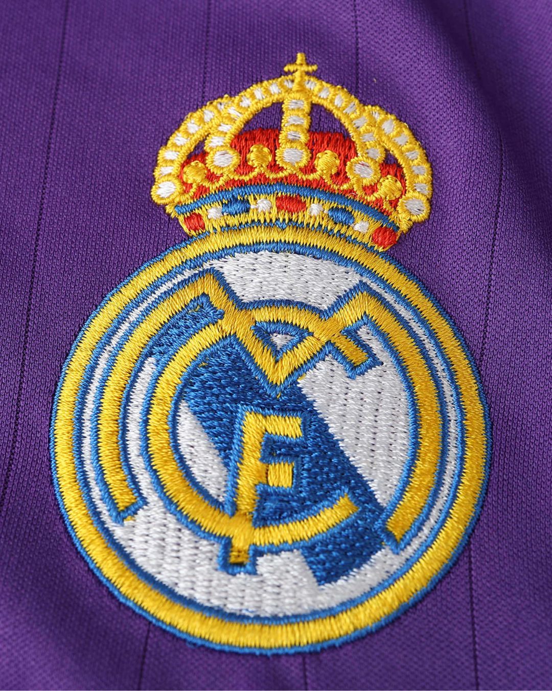 Real Madrid 06-07 Third Retro Jersey