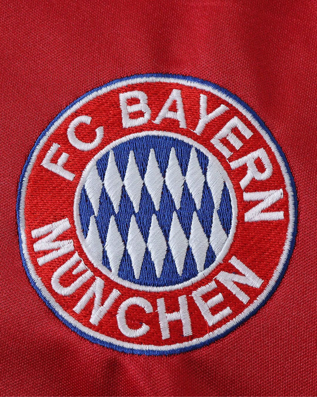 Bayern Munich 03-04 Home Retro Jersey