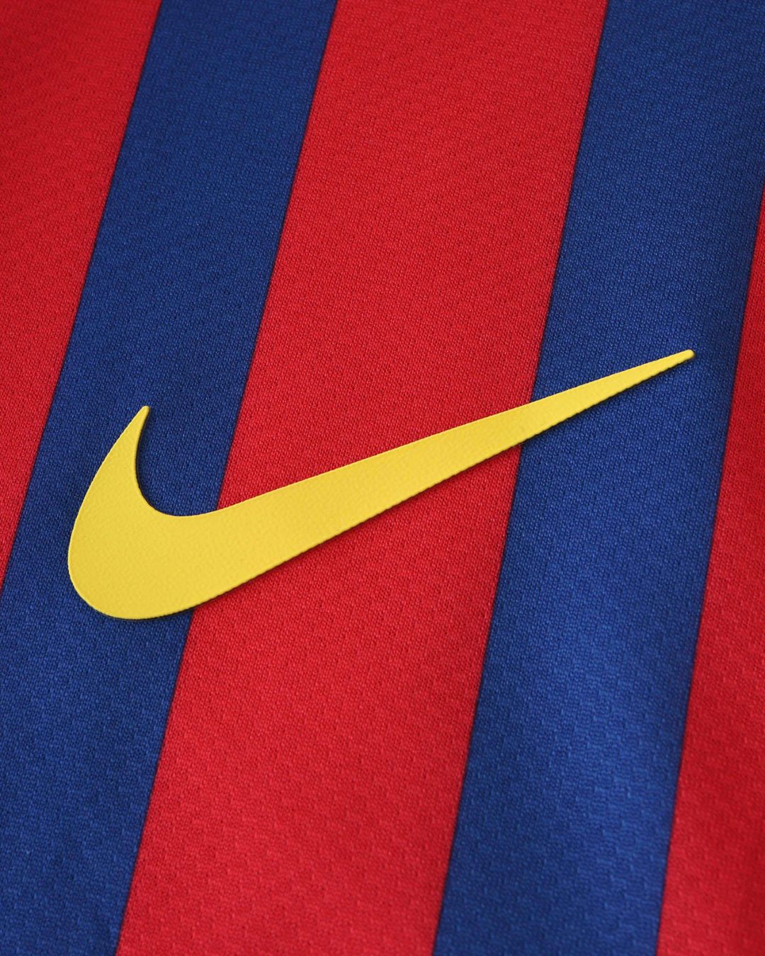 Barcelona 11-12 Home Retro Jersey