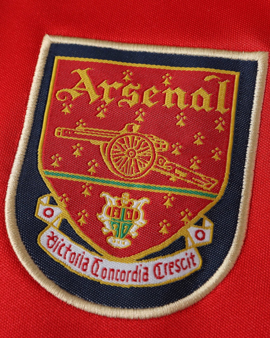 Arsenal 01-02 Home Retro Jersey
