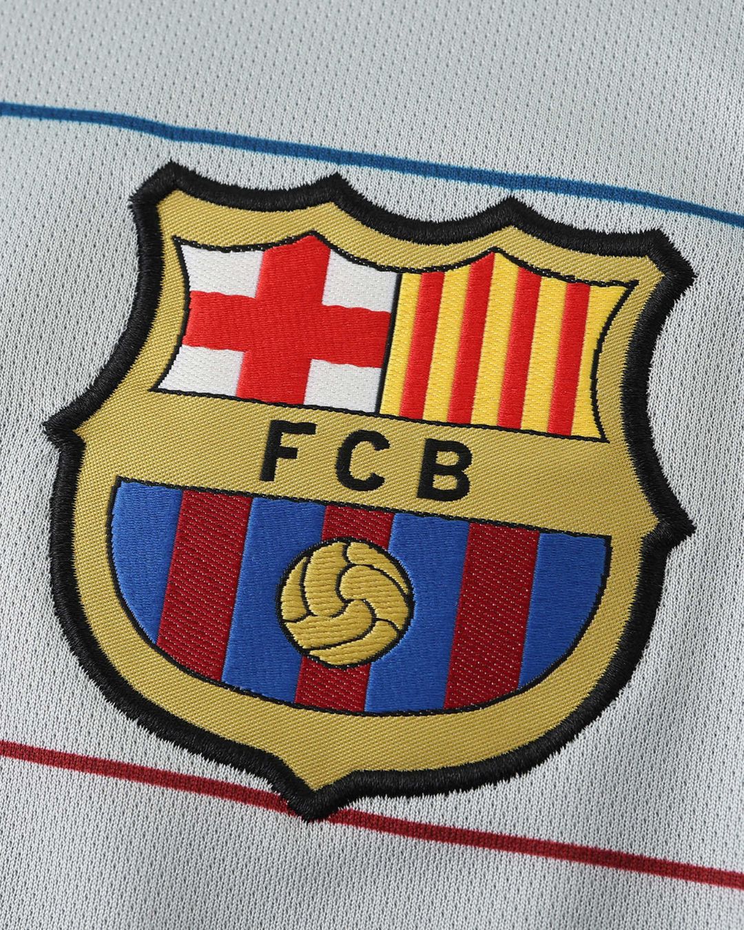 Barcelona 03-04 Away Long Sleeve Retro Jersey