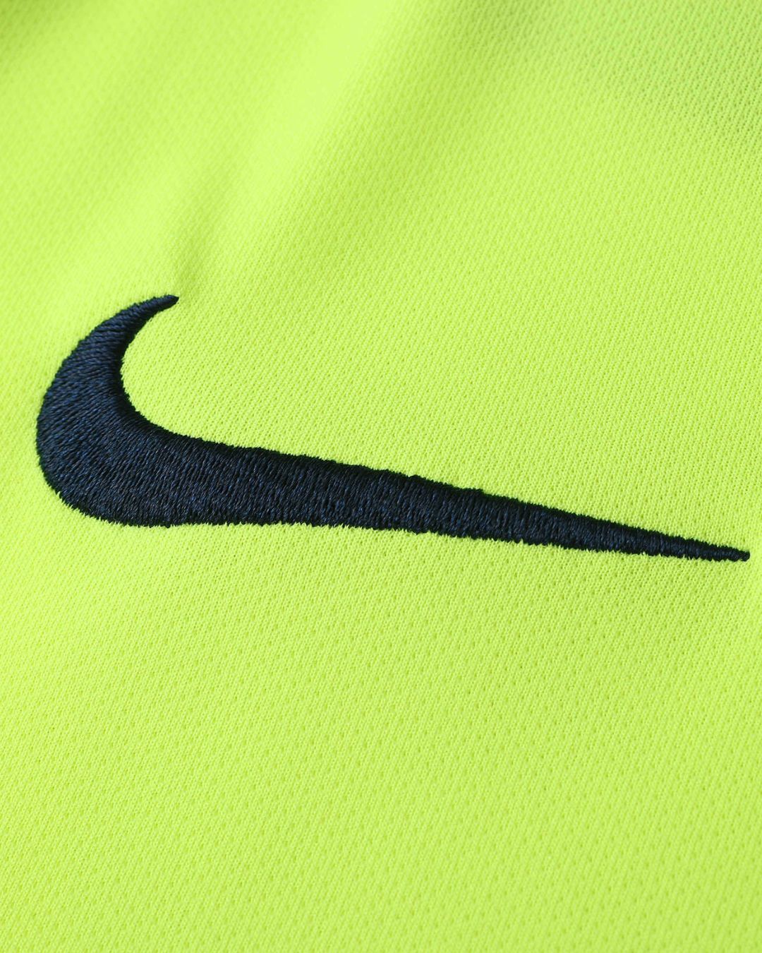 Barcelona 05-06 Away Retro Jersey