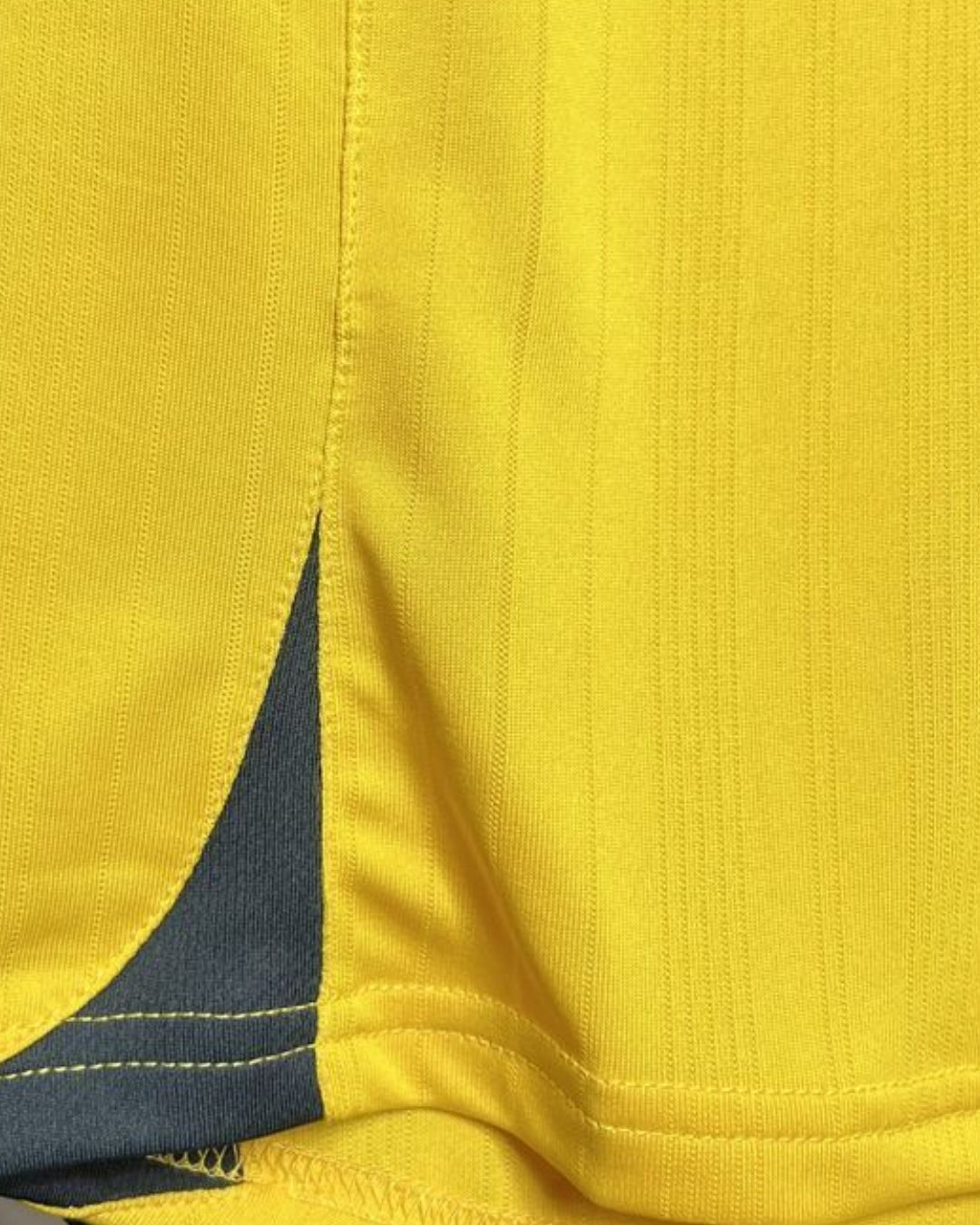 Arsenal 05-06 Away Retro Jersey
