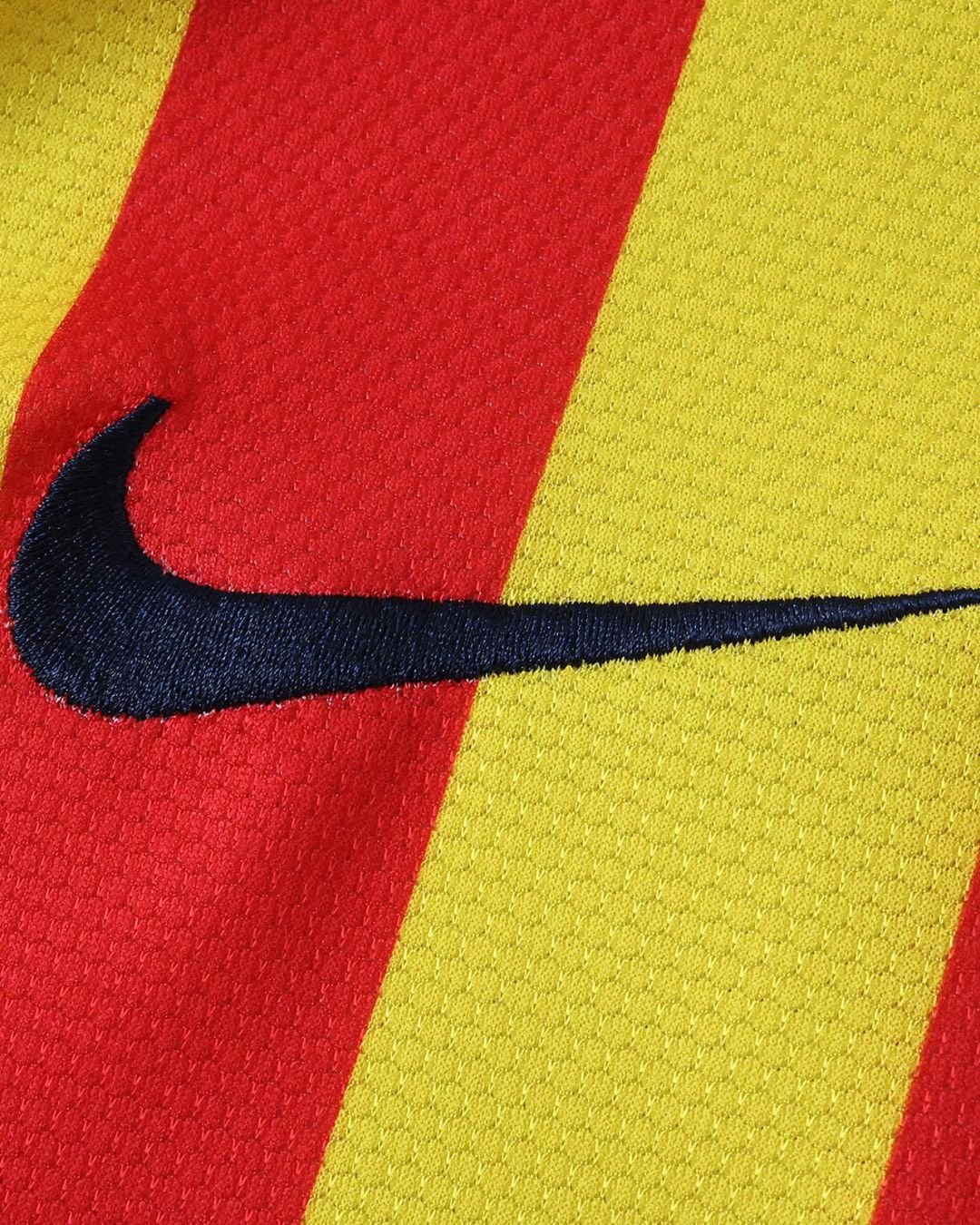 Barcelona 13-14 Away Retro Jersey