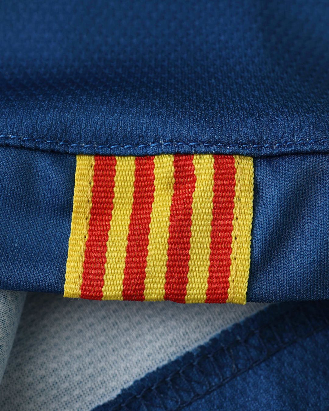 Barcelona 06-07 Home Retro Jersey